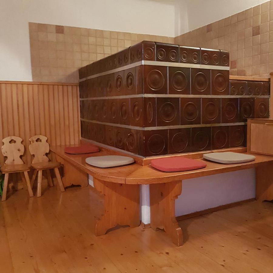 Miklavzeva Hisa With A Bread Oven Zelezniki Exterior foto